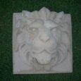Cabeza de León de piedra