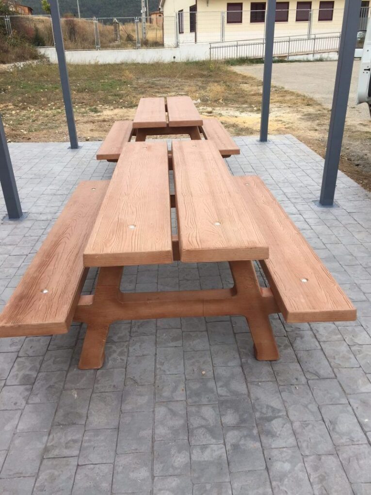 Mesa_picnic_hormigon_precal_madera_7-e1554491910224