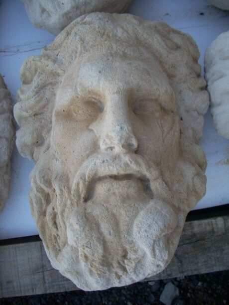 Cabeza de Neptuno piedra artificial