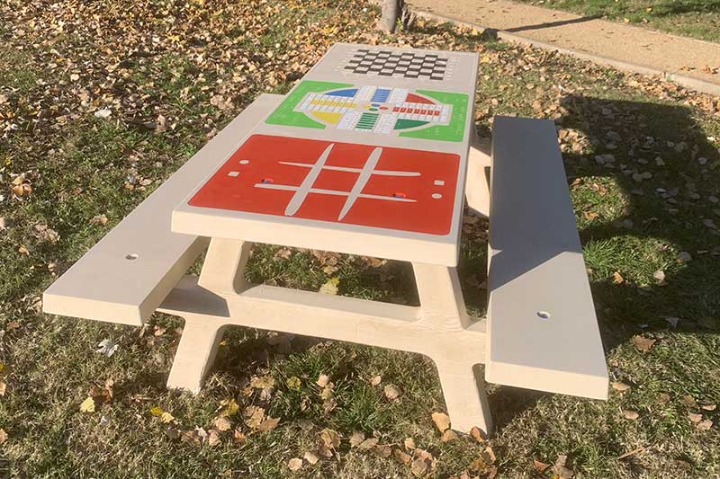 Banco de picnic con tres juegos de hormigón 