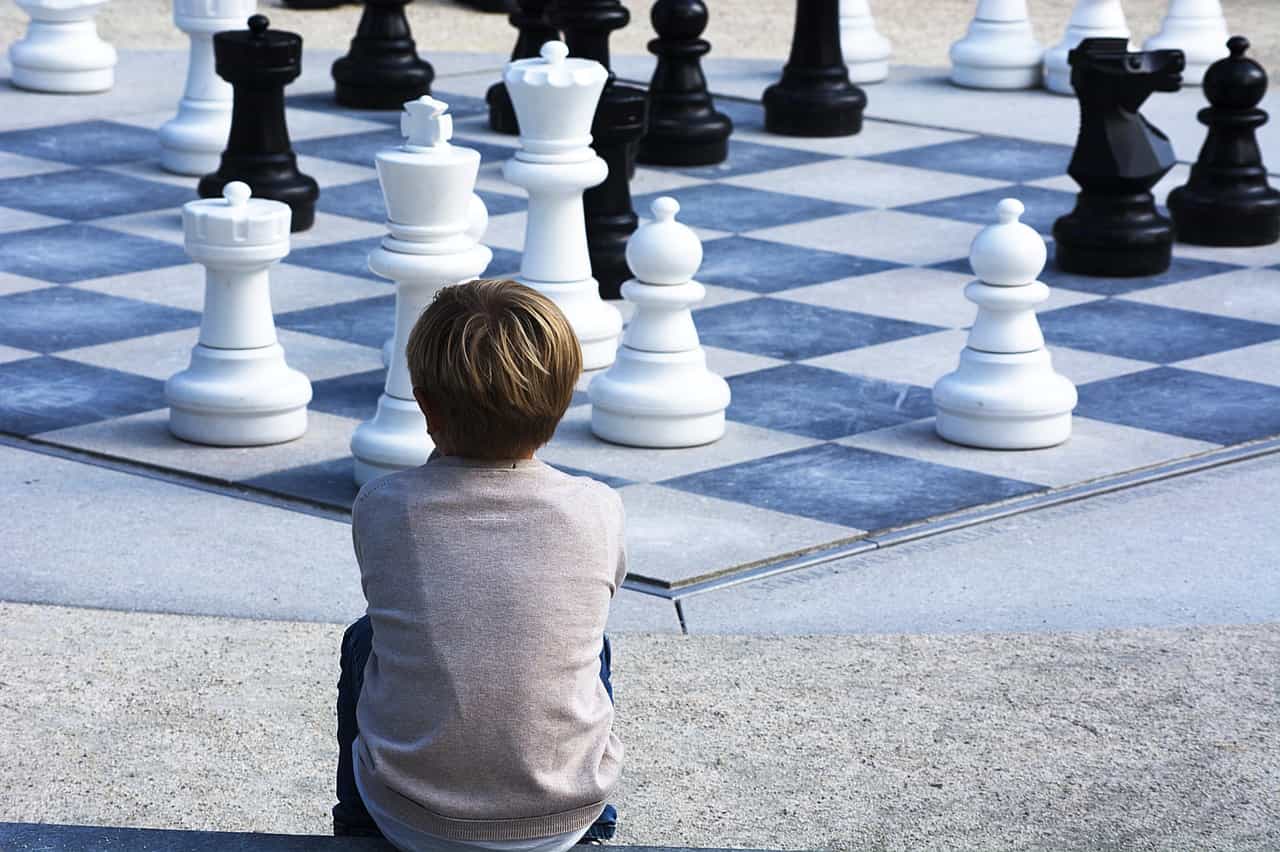 Beneficios jugar ajedrez